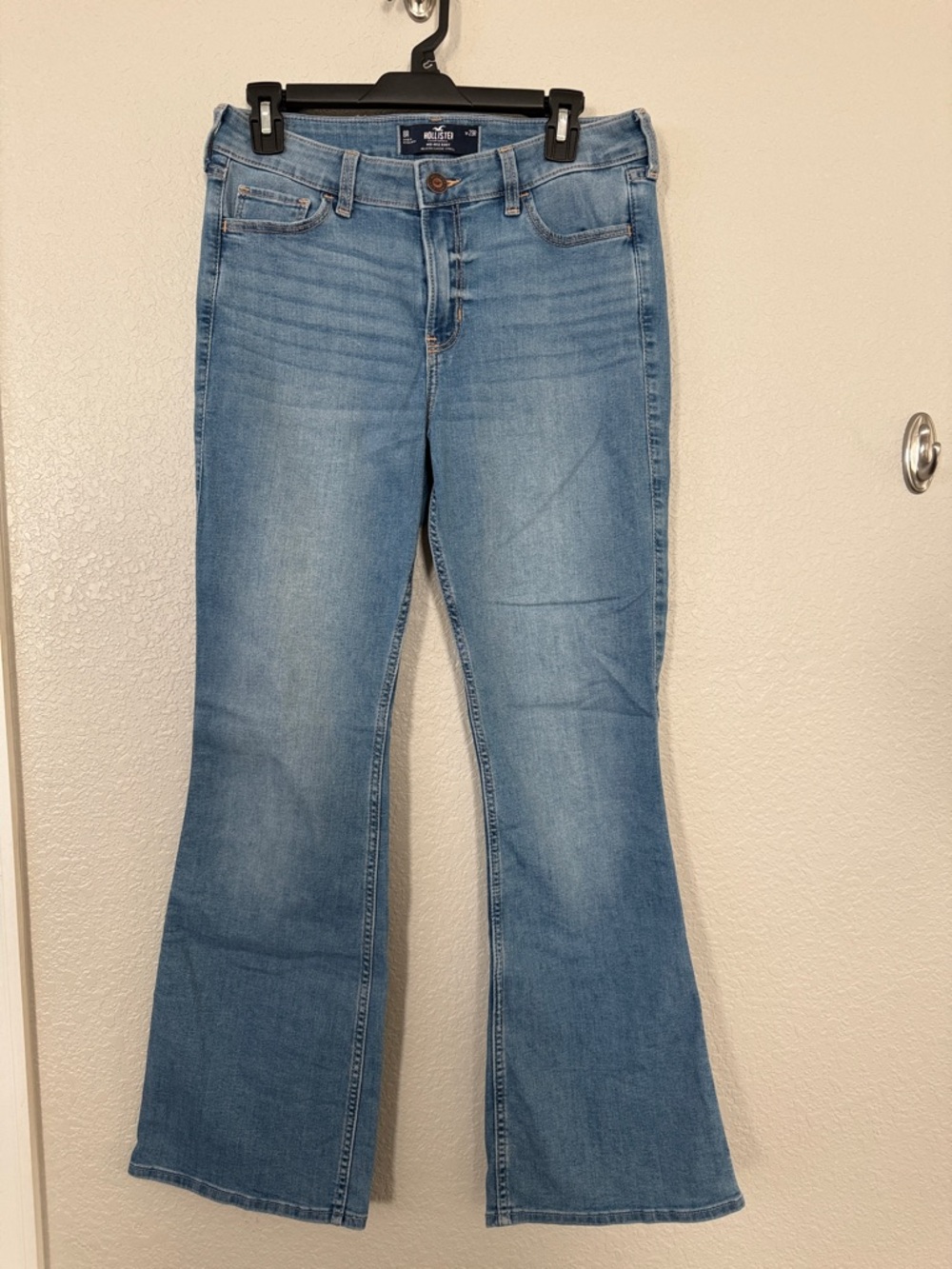 Hollister Light Wash Blue Mid-Rise Boot Flare Jeans 8 29 Classic Stretch